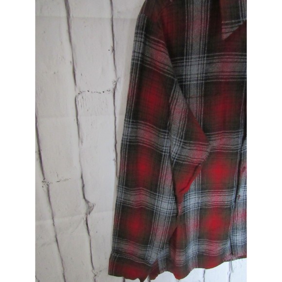 McGregor Men Shirt  Medium 15 15 1/2 Red Plaid Collar Button Front Flannel New - Picture 3 of 4